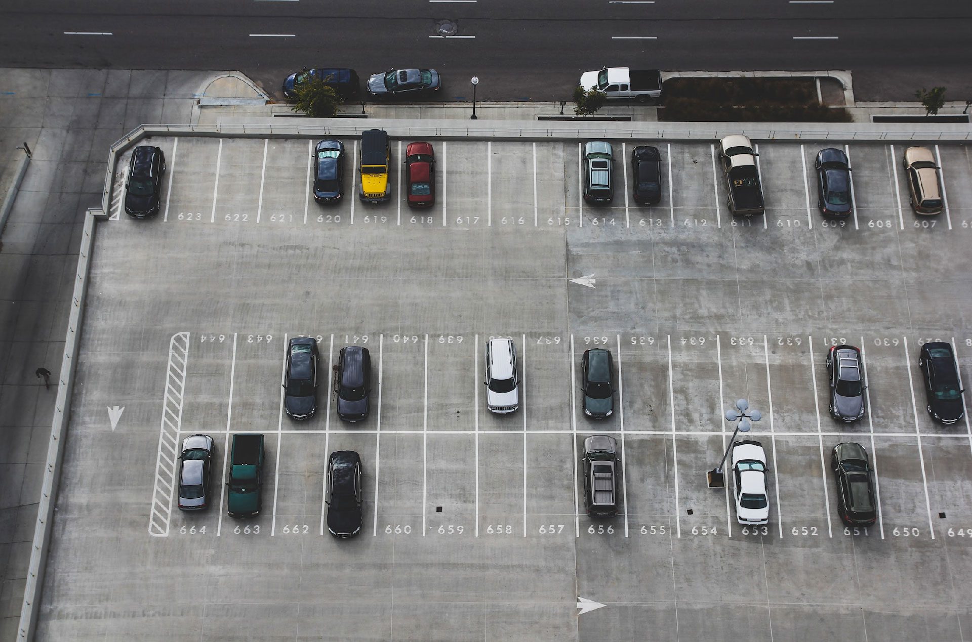 parking space management - parking lot