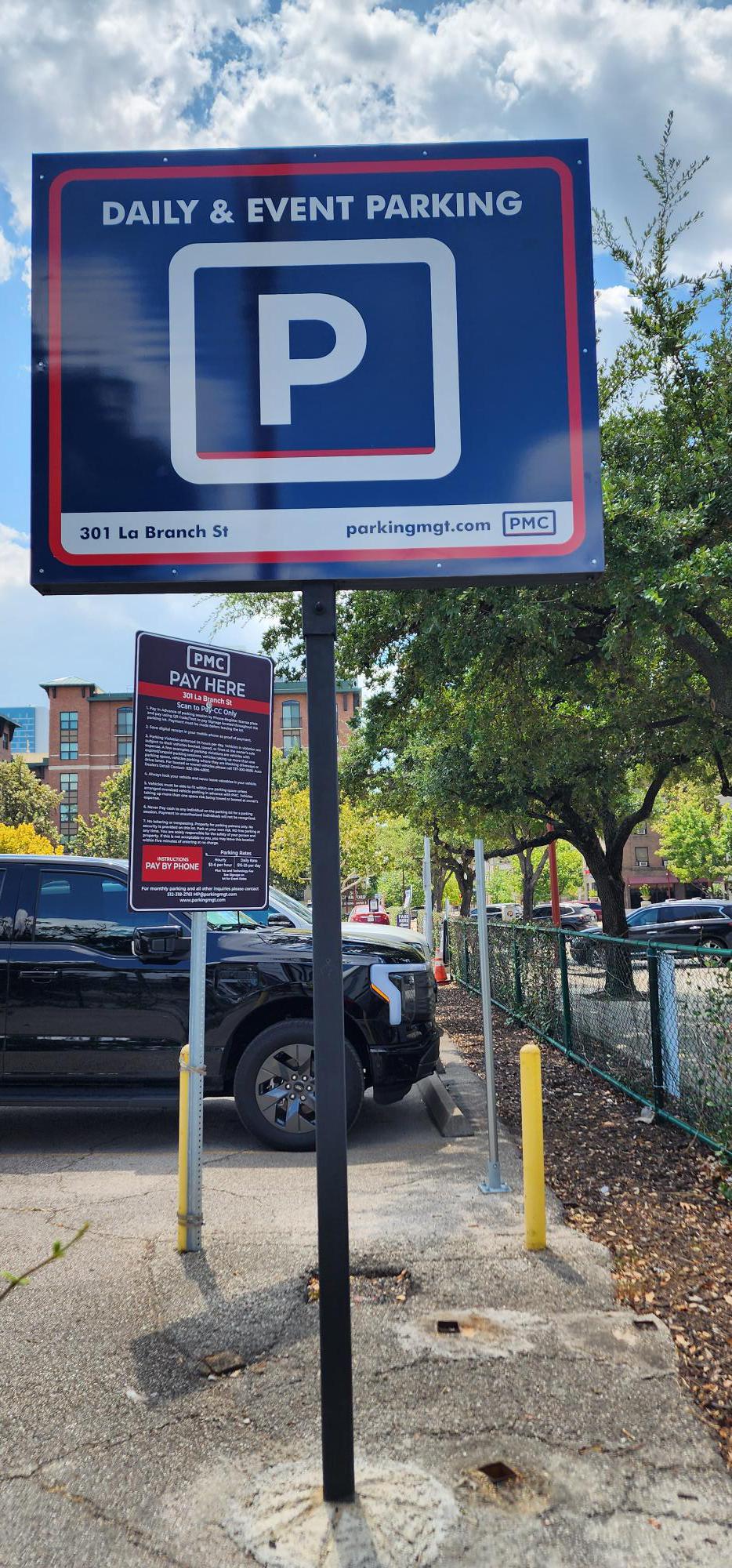 301 La Branch St Houston - Parking Lot Management System